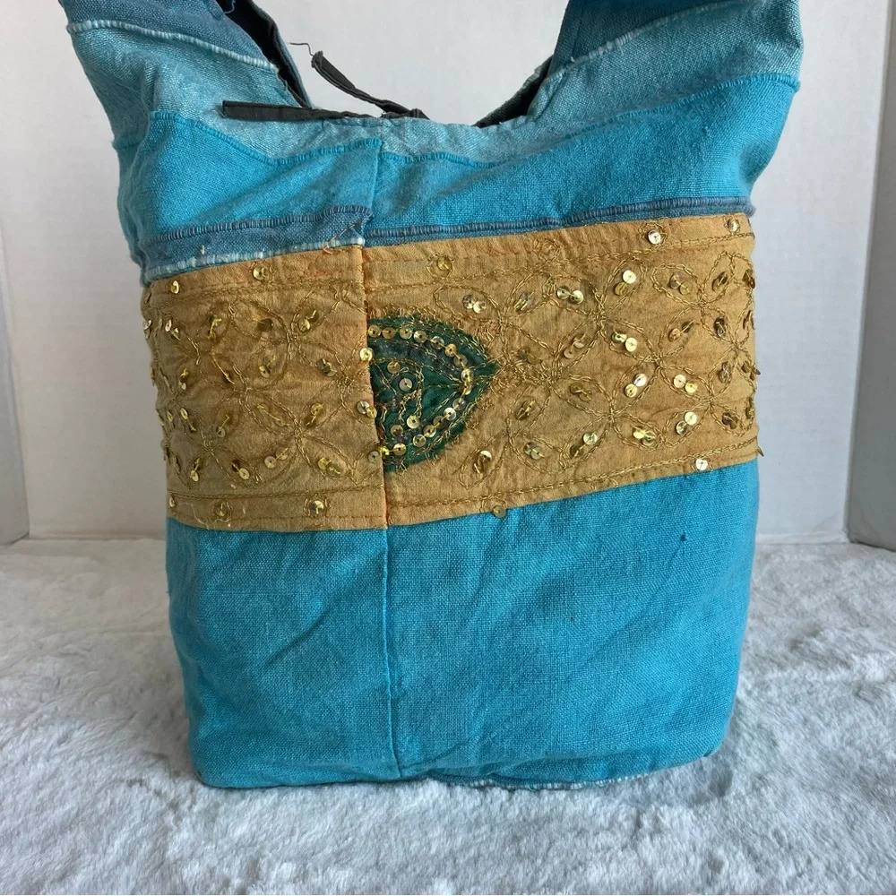 Hippie Sling Crossbody Bag - Picture 3 of 14